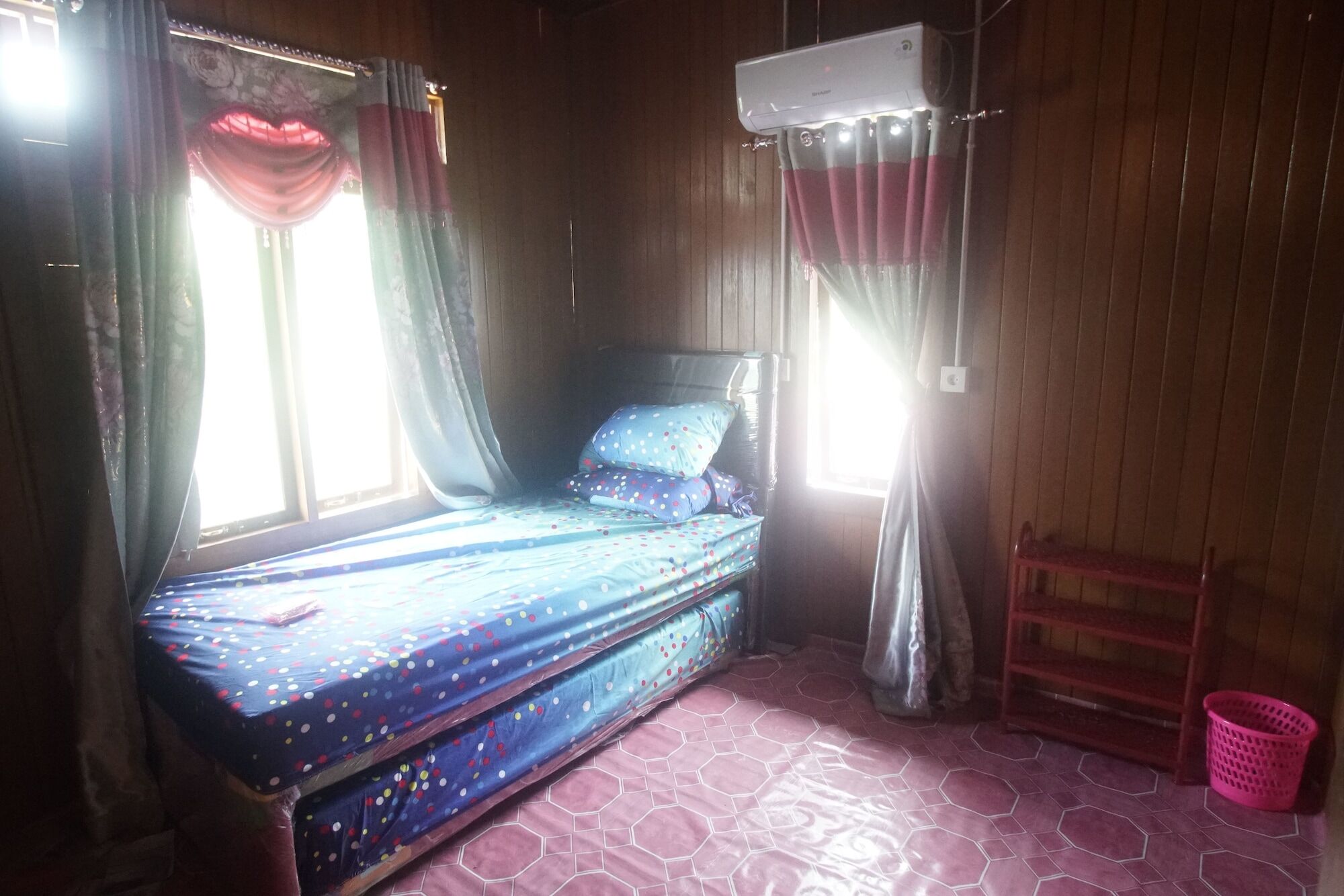 Rumah Kost Maple Winangun 마나도 외부 사진
